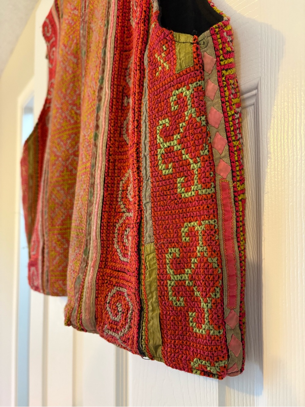 Boho Red Embroidered Vest - Picture 7 of 11